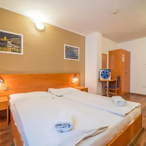 Easy Star Otel Budapeşte